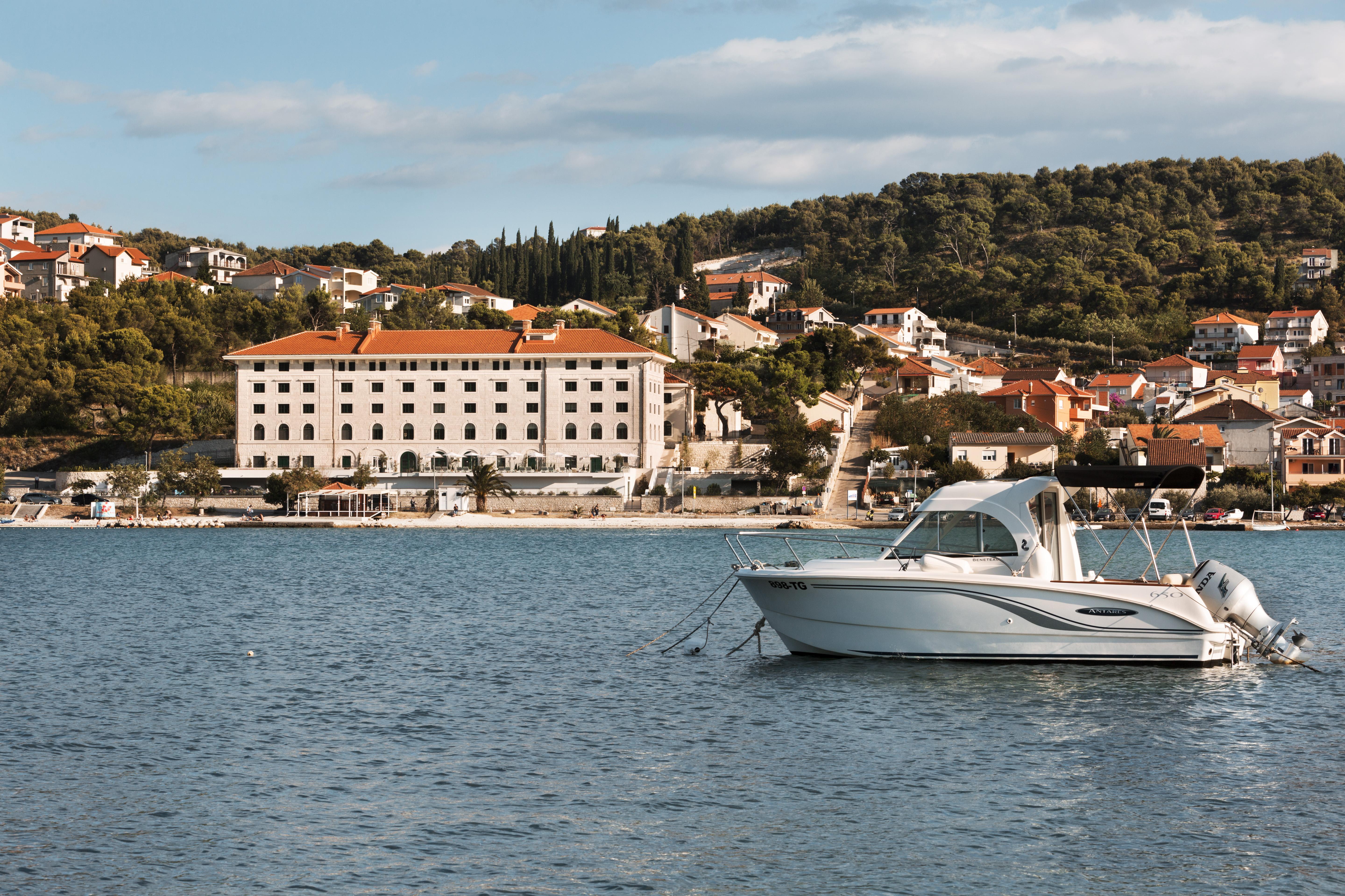 Hotel Brown Beach House & Spa Trogir Dış mekan fotoğraf